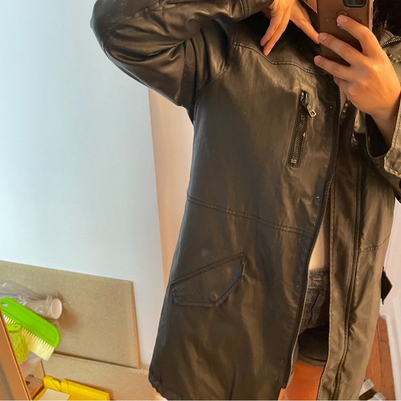 Alice + Olivia winter coat with real fox fur - Picture 4 of 13